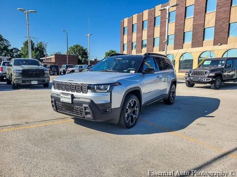 Used 2026 Jeep Cherokee Overland AWD/4WD image 9