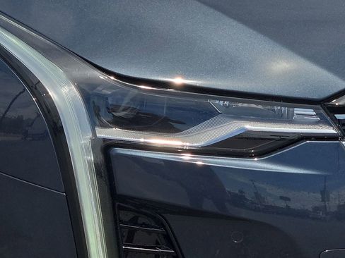 New 2026 Cadillac CT4 Premium Luxury image 7