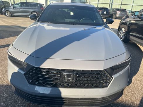 Used 2024 Honda Accord Sport image 5