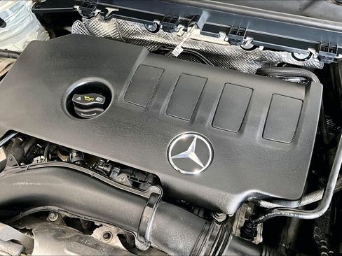 Used 2023 Mercedes-Benz CLA 250 4MATIC image 33