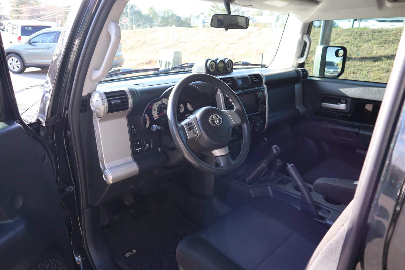 Used 2007 Toyota FJ Cruiser 4WD w/ Upgrade Pkg 1 image 8