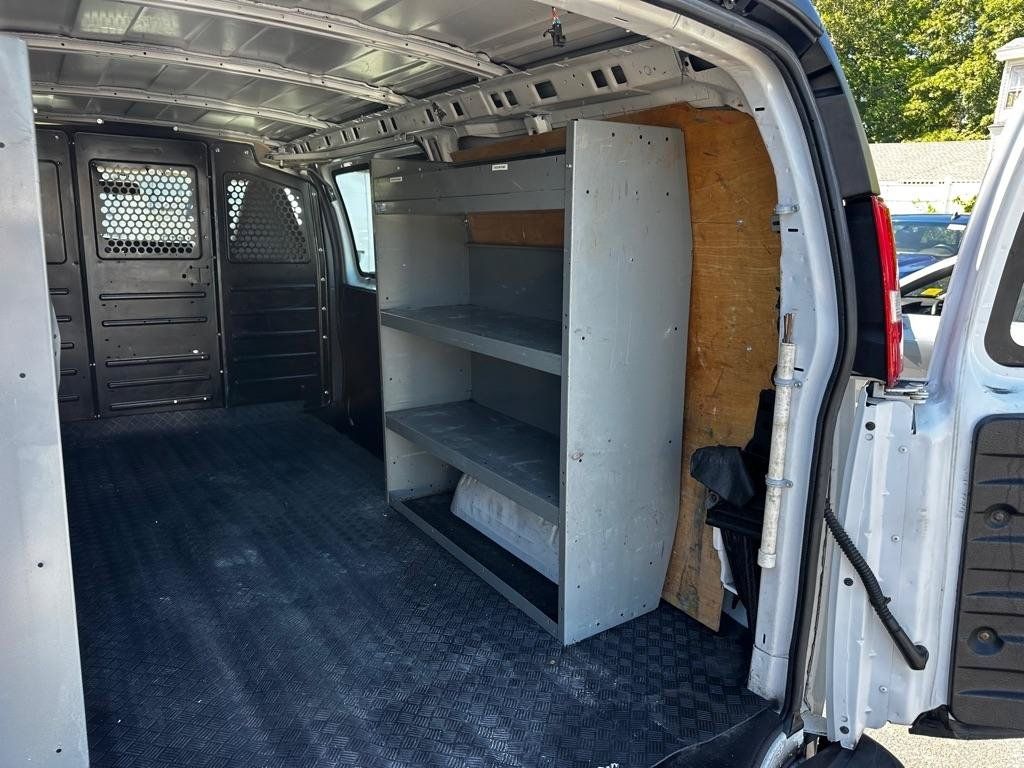 Used 2019 Chevrolet Express 2500 w/ Driver Convenience Package RWD image 9
