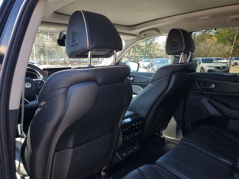 Certified 2024 Acura MDX SH-AWD w/ Advance Package image 13