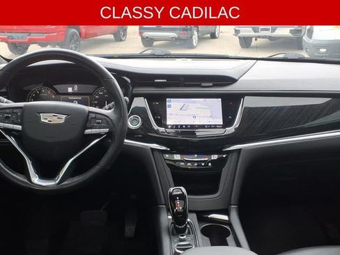 Used 2021 Cadillac XT6 Premium Luxury w/ LPO, Floor Liner Package AWD/4WD image 12