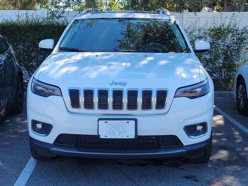 Used 2019 Jeep Cherokee Limited image 3