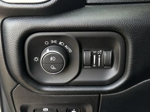 Used 2022 RAM 1500 Laramie AWD/4WD image 24
