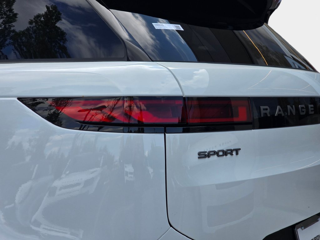 New 2026 Land Rover Range Rover Sport SE AWD/4WD image 35