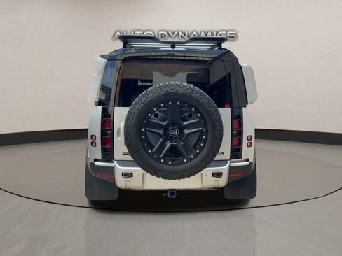 Used 2020 Land Rover Defender 110 First Edition image 5