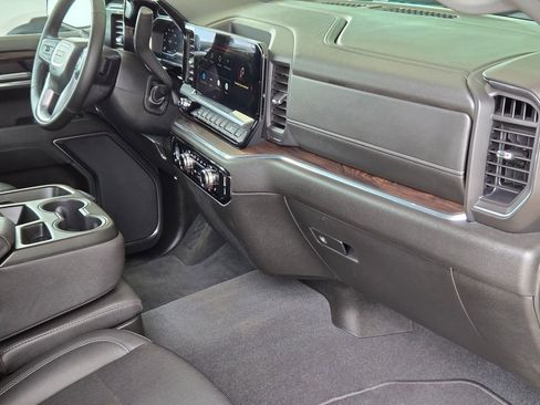 Used 2024 GMC Sierra 1500 SLT image 26