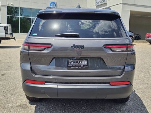 New 2026 Jeep Grand Cherokee L 2WD image 10