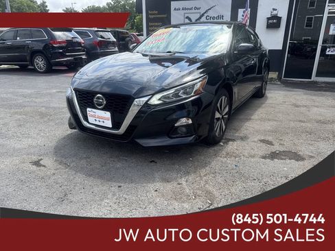 Used 2019 Nissan Altima 2.5 SV AWD/4WD image 1
