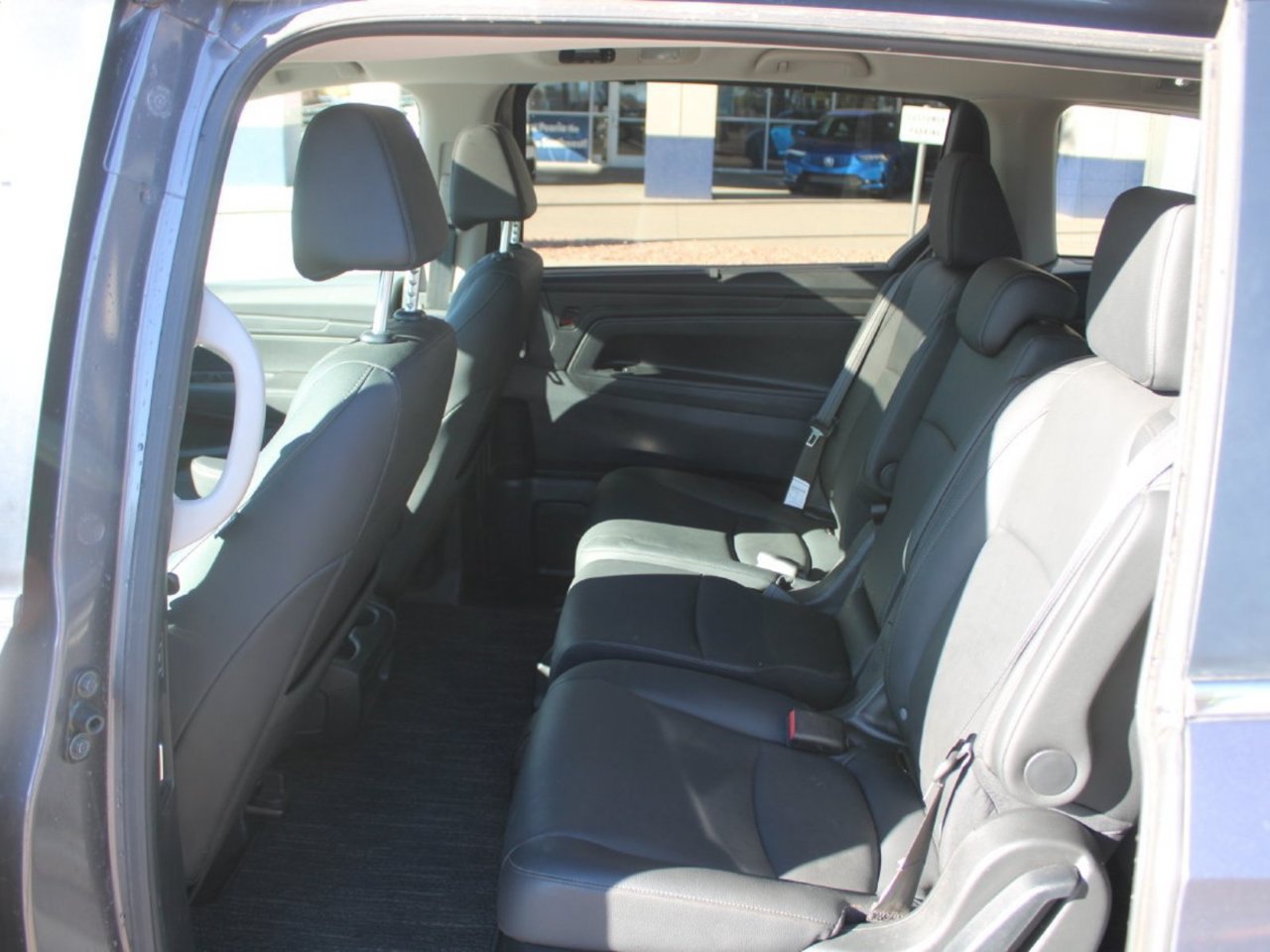 Used 2025 Honda Odyssey EX-L image 13