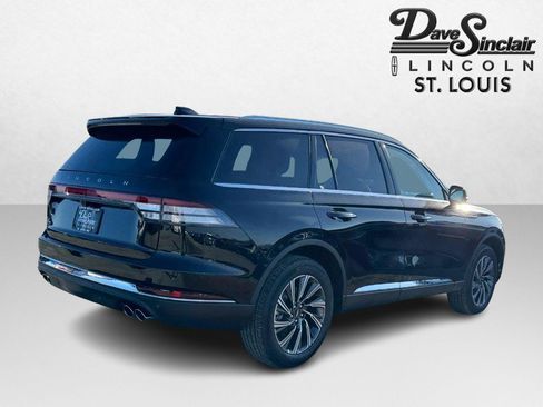 New 2026 Lincoln Aviator AWD image 5