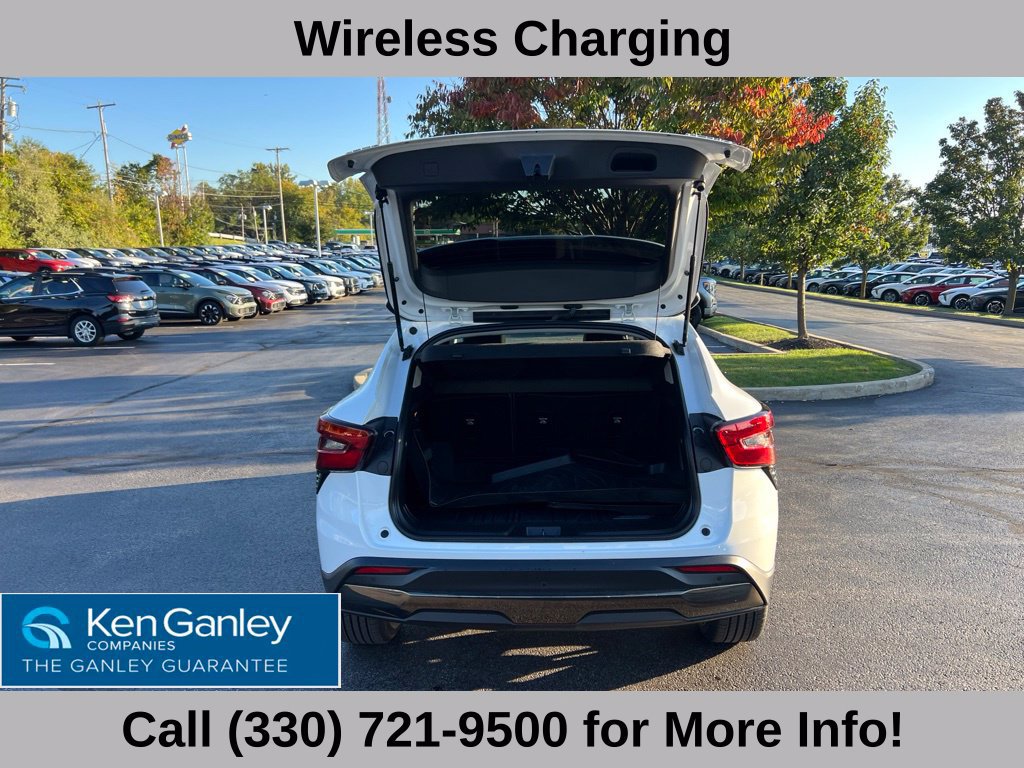 Used 2025 Chevrolet Trax ACTIV w/ Sunroof Package FWD image 48