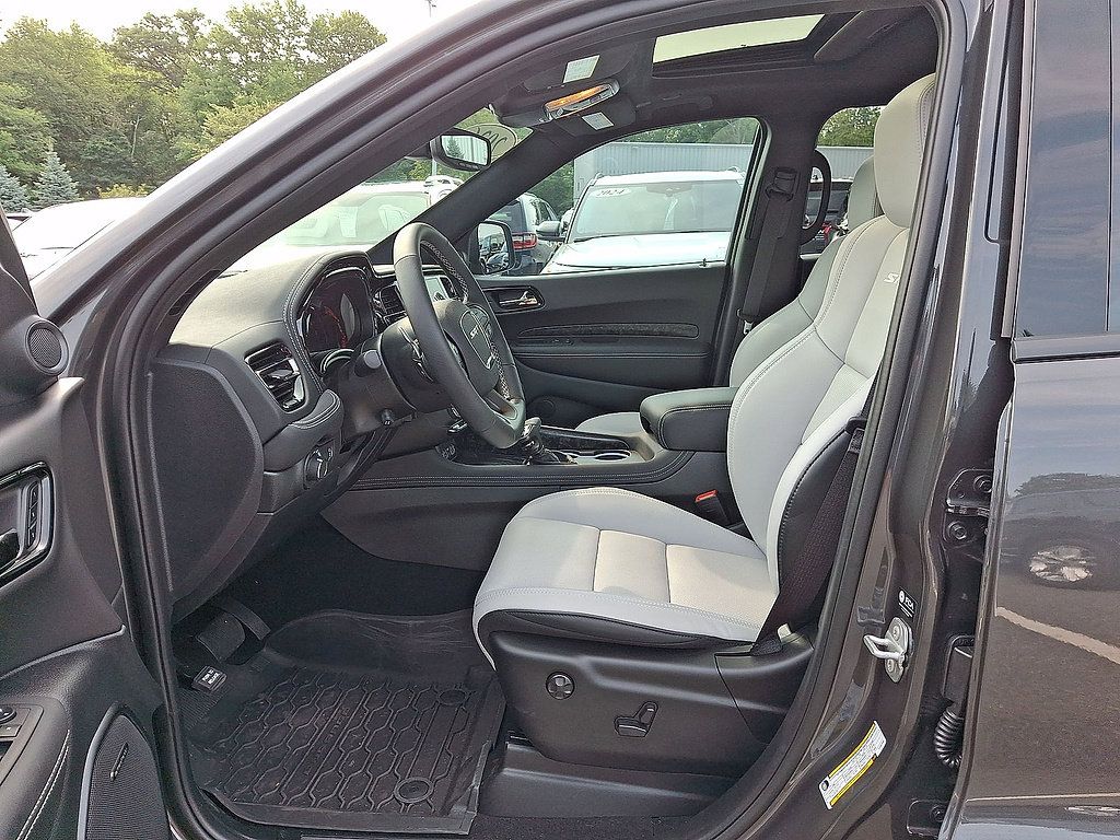 Used 2026 Dodge Durango SRT Hellcat w/ Premium Group AWD/4WD image 11