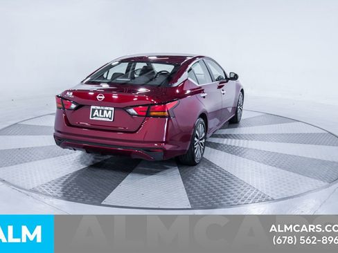 Used 2025 Nissan Altima 2.5 SV image 9