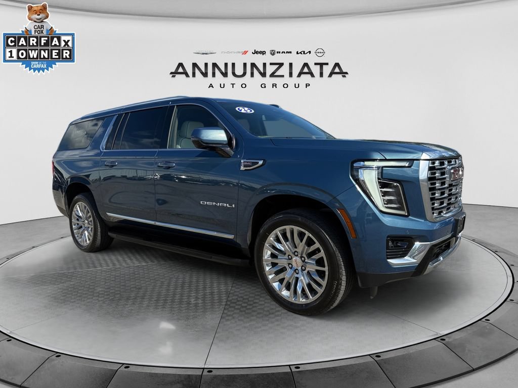 Used 2025 GMC Yukon XL Denali AWD/4WD image 7