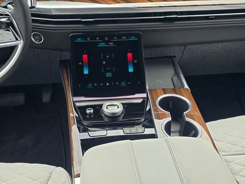 New 2026 Cadillac Escalade Platinum Sport AWD/4WD image 19