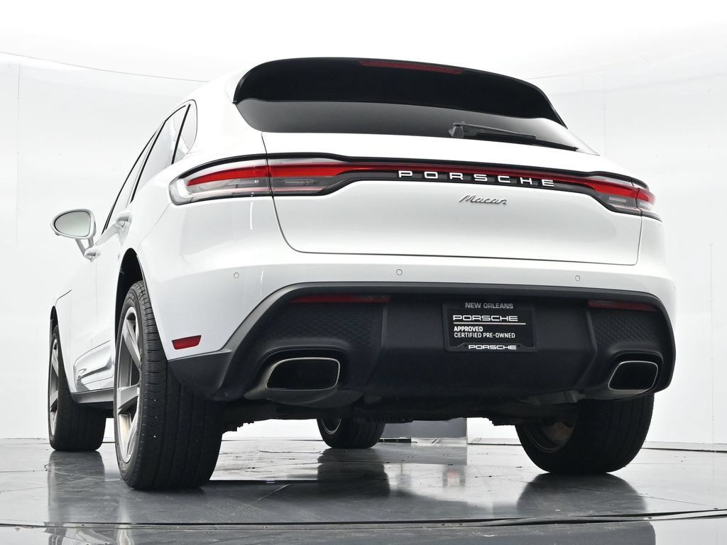 Certified 2023 Porsche Macan AWD/4WD image 20