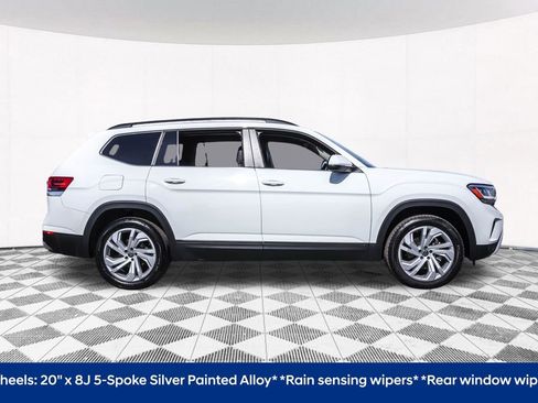 Certified 2023 Volkswagen Atlas SE image 11