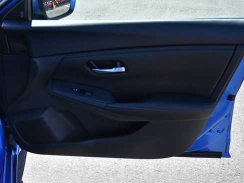 Used 2024 Nissan Sentra SV FWD image 37