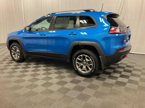 Used 2021 Jeep Cherokee Trailhawk AWD/4WD image 7