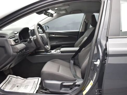 Used 2025 Toyota Camry LE image 14