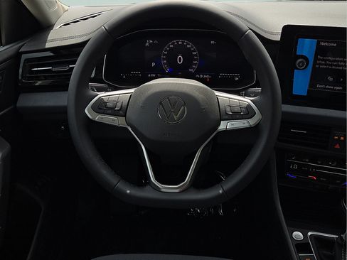 New 2026 Volkswagen Jetta SE FWD image 14