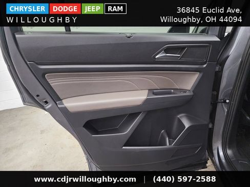 Used 2021 Volkswagen Atlas SE w/ Panoramic Sunroof Package AWD/4WD image 26