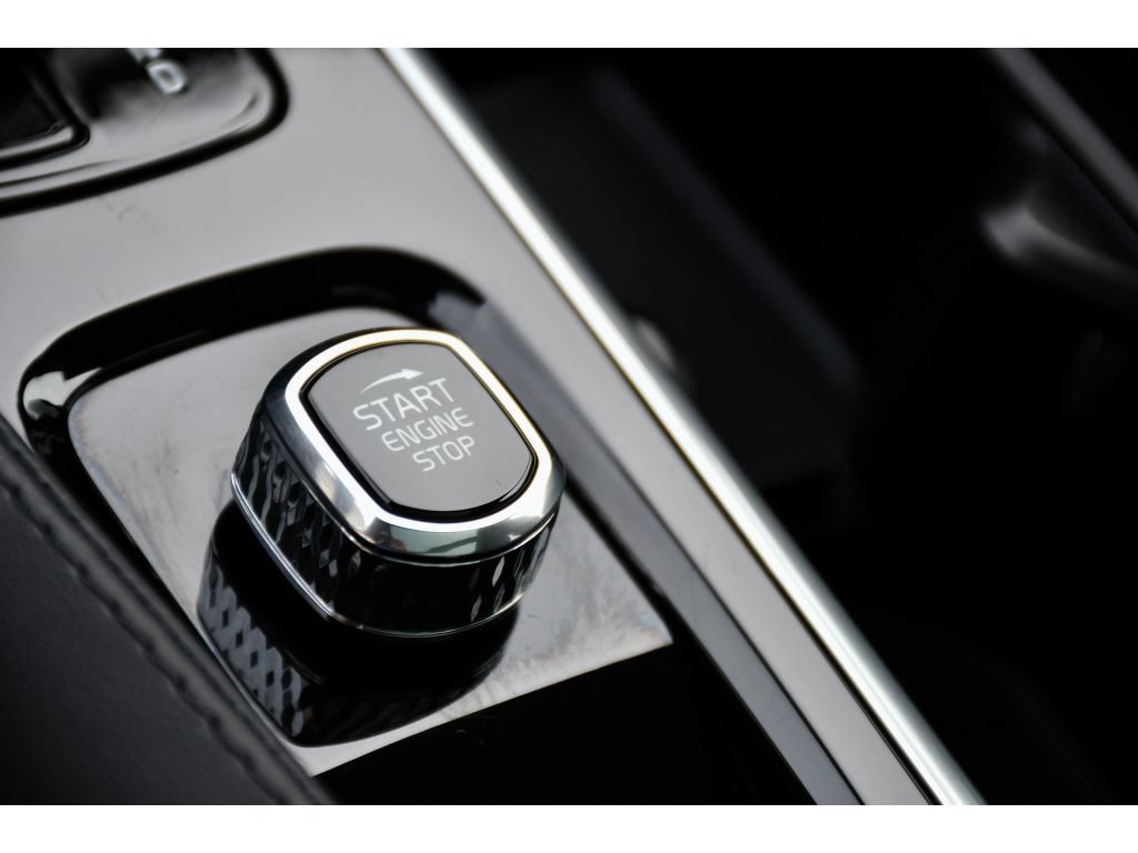Used 2024 Volvo XC90 B6 Plus w/ Protection Package Premier AWD/4WD image 37