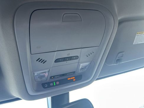 Used 2019 GMC Acadia SLT w/ LPO, Floor Liner Package FWD image 32