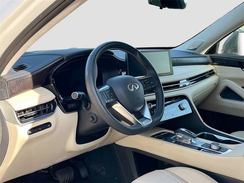 Used 2025 INFINITI QX60 Sensory w/ Vision Package image 9