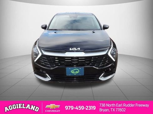 Used 2025 Kia Sportage EX image 9