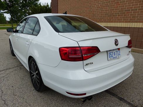 Used 2015 Volkswagen Jetta Sport FWD image 7