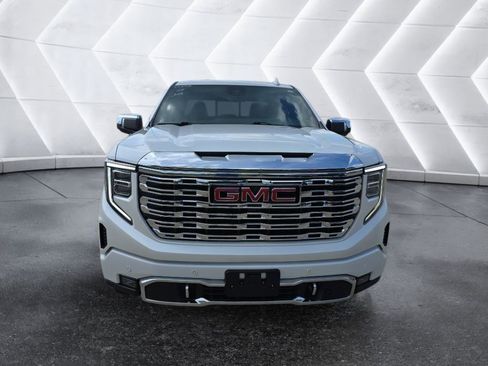 Used 2024 GMC Sierra 1500 Denali w/ Denali Reserve Package AWD/4WD image 2