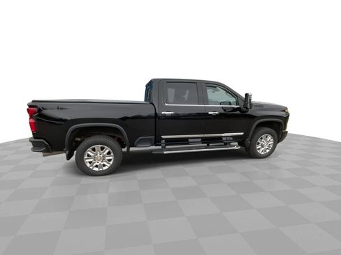 Certified 2024 Chevrolet Silverado 2500 High Country w/ Technology Package image 2