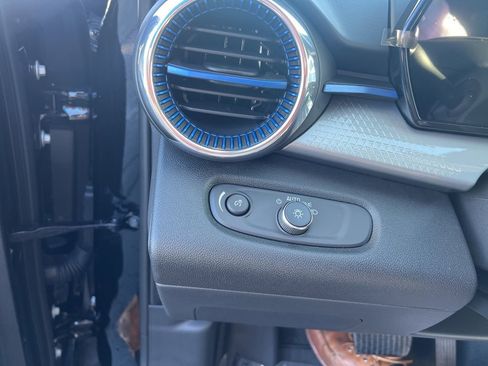 New 2026 Chevrolet Trax LT w/ Driver Confidence Package image 15