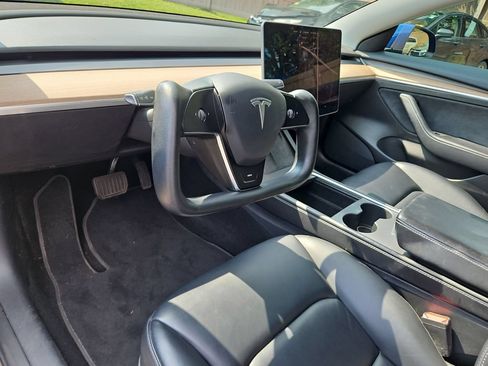 Used 2022 Tesla Model 3 Long Range AWD/4WD image 19