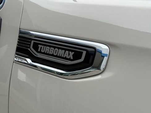 New 2026 GMC Sierra 1500 SLE w/ Preferred Package image 14