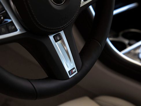 Used 2025 BMW 840i w/ M Sport Professional Package image 18