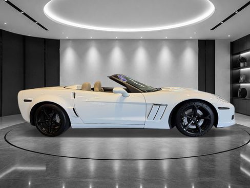 Certified 2012 Chevrolet Corvette Grand Sport w/ 3LT Preferred Equipment Group RWD image 5