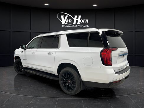Used 2022 GMC Yukon XL SLT w/ SLT Luxury Package AWD/4WD image 5