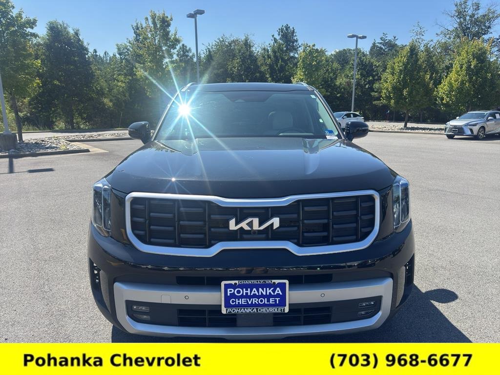 Used 2024 Kia Telluride SX w/ Towing Package FWD image 2