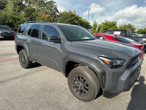 Used 2026 Toyota 4Runner SR5 RWD image 3
