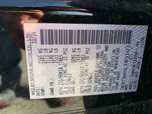 Used 2025 Nissan Rogue SV image 31