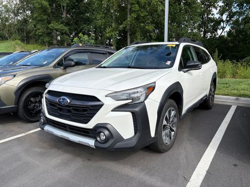 Certified 2024 Subaru Outback Limited AWD/4WD image 3