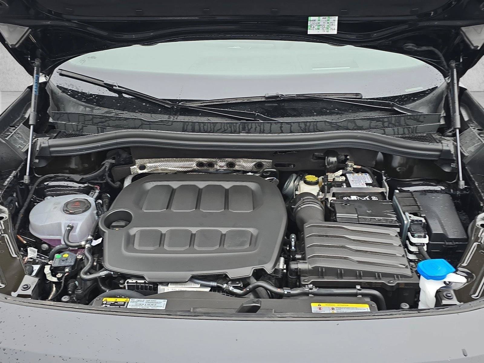 New 2026 Volkswagen Tiguan SE R-Line FWD image 19