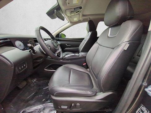 Certified 2023 Hyundai Tucson Limited AWD/4WD image 17