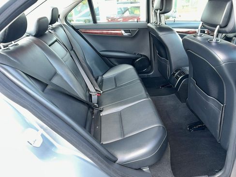 Used 2011 Mercedes-Benz C 300 4MATIC Sedan image 23
