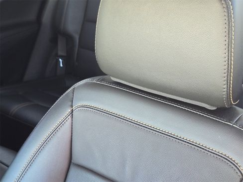 Used 2022 Chevrolet Equinox Premier image 10